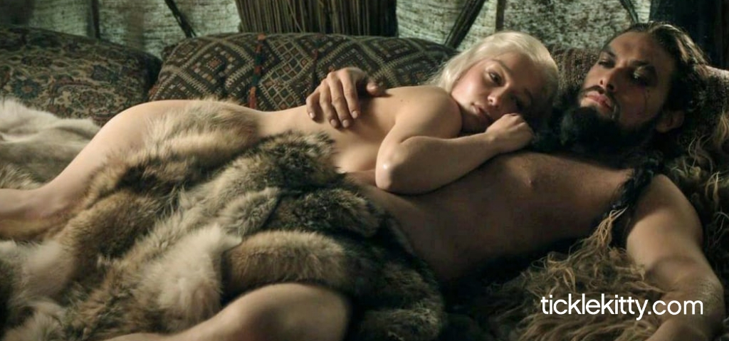 10 Game of Thrones Scenes So Hot Winter Won’t Come, But You Will 10 Game of Thrones Scenes so Hot Winter Won't Come But You Will